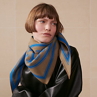 blason-triangle-scarf--259145S